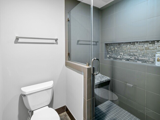 Building Photo - 1520 Malone St