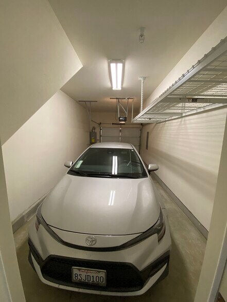 garage - 1266 Santa Victoria Rd