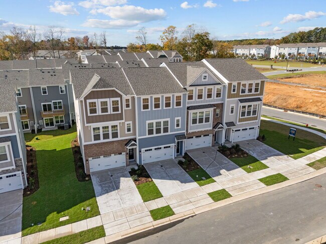 Building Photo - 2815 Carbondale Ct