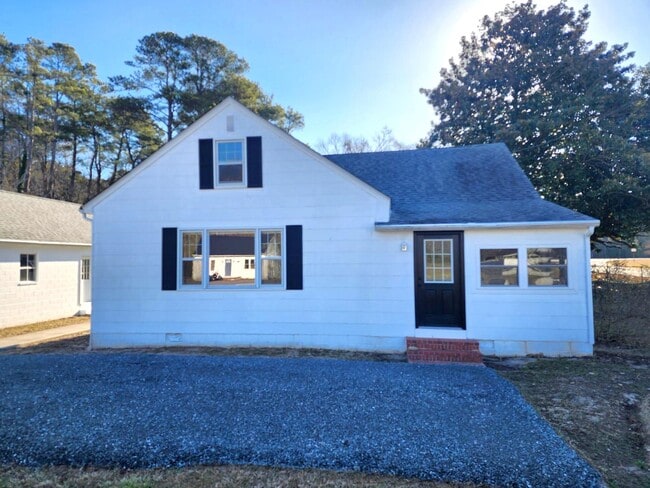 Building Photo - 2046 Bypass Rd