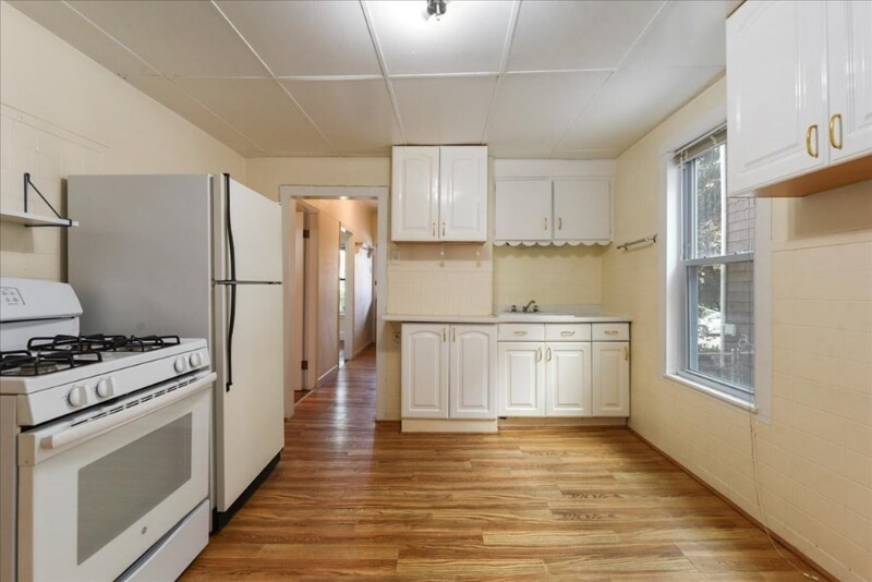 Building Photo - 63 Elmwood St