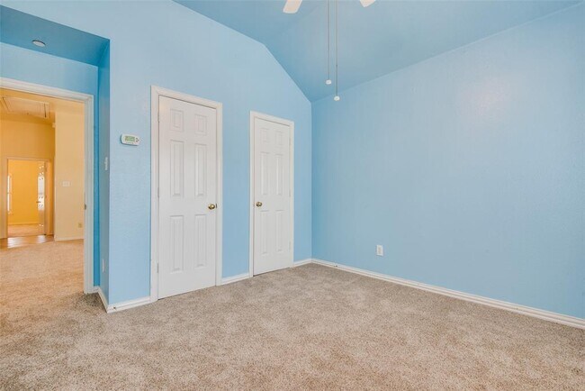 Building Photo - 452 Richmond St