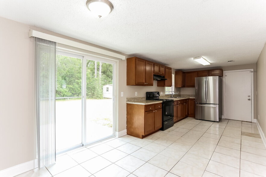 Building Photo - 11075 Bluehill Dr