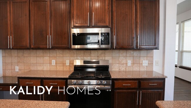 Building Photo - 13049 SW 5th St