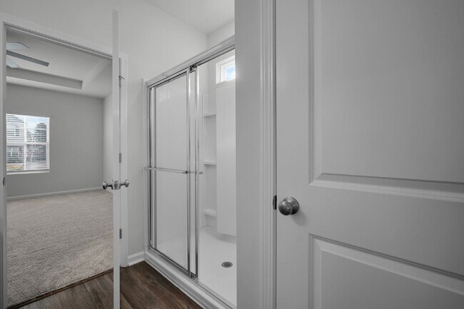 Building Photo - Beautiful home located in The Commons subdivision