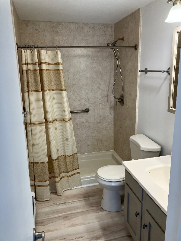 Building Photo - 240 Narragansett Ave