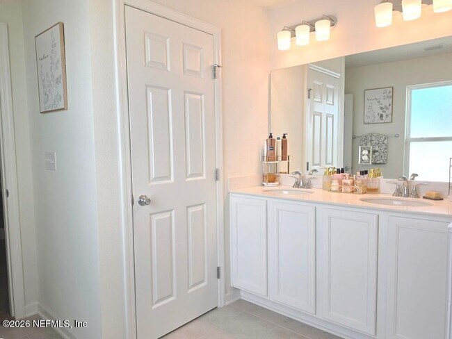 Building Photo - 11189 Buckner Ln