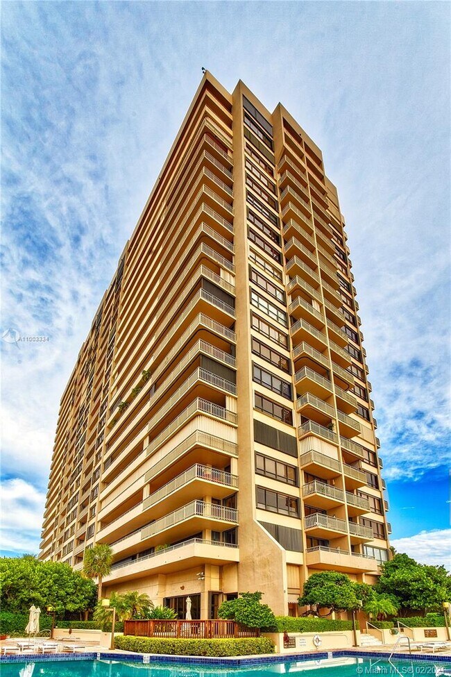 Building Photo - 11113 Biscayne Blvd