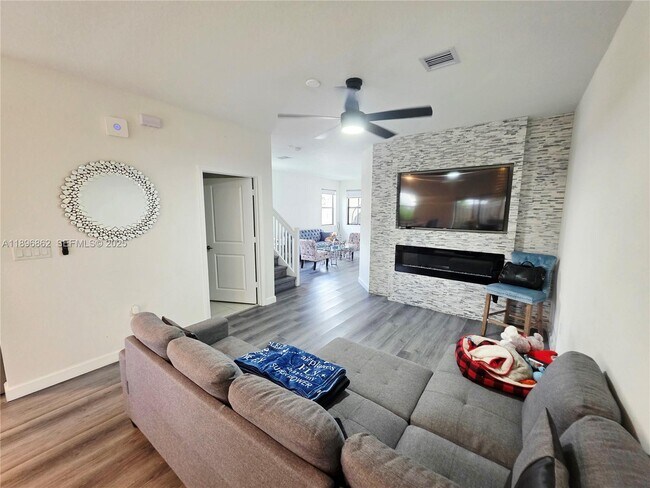 Building Photo - 13130 SW 232nd Ter