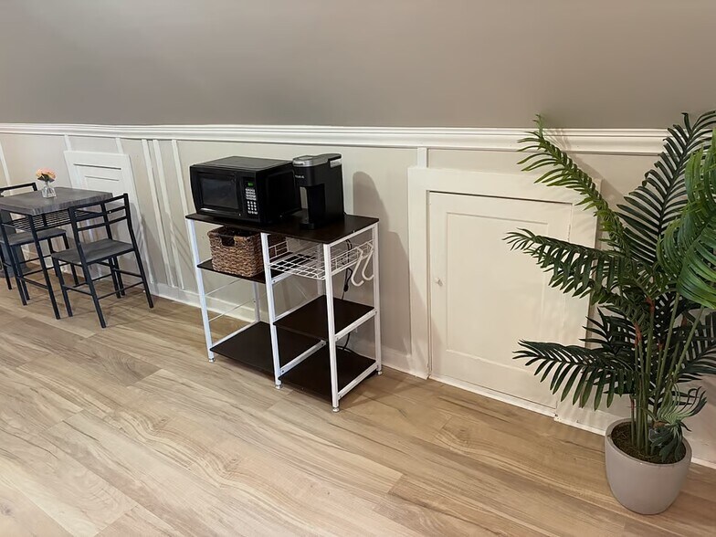 Building Photo - 15101 Arden Ave