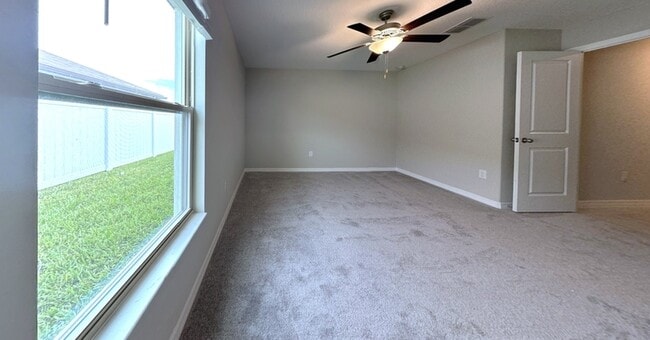 Building Photo - 376 Rain Berry Ave