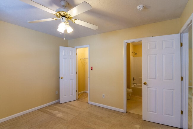 Building Photo - 113 Ginkgo Ln