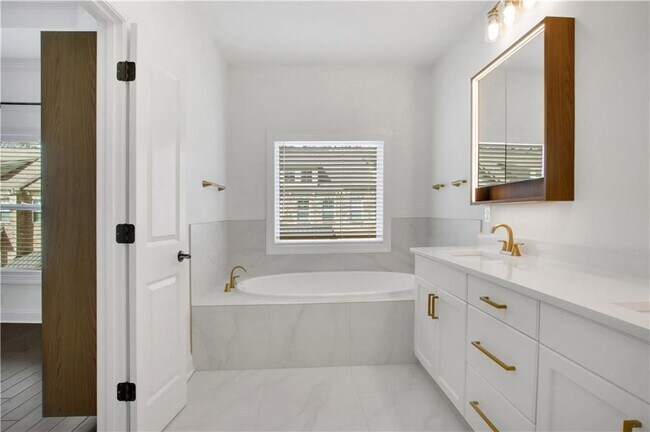 Building Photo - 1278 Linden Ct