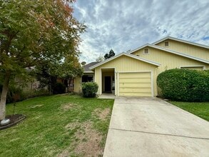 Building Photo - 620 Oriole Ave