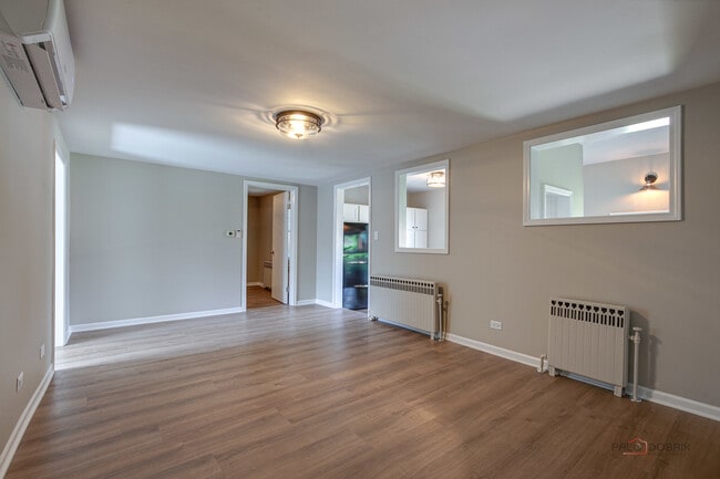 Building Photo - 47 Prairie Ave