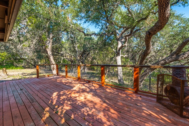 Building Photo - Hallmark