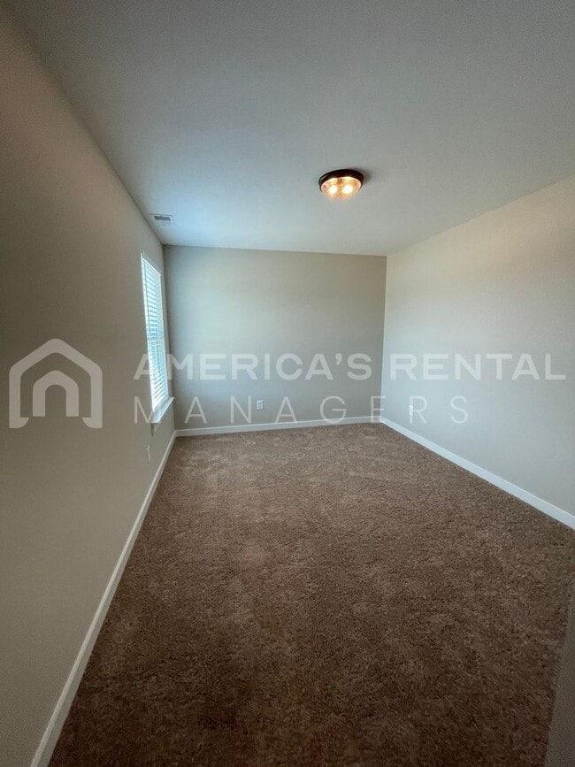 Building Photo - Home for Rent in Jasper, AL!!! Available to View Now!!!