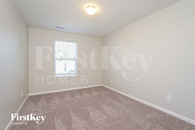 Building Photo - 2377 Dukes Hollow Ct