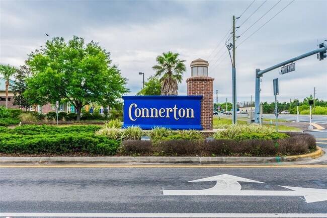 Building Photo - 9571 Little Bluestem Dr