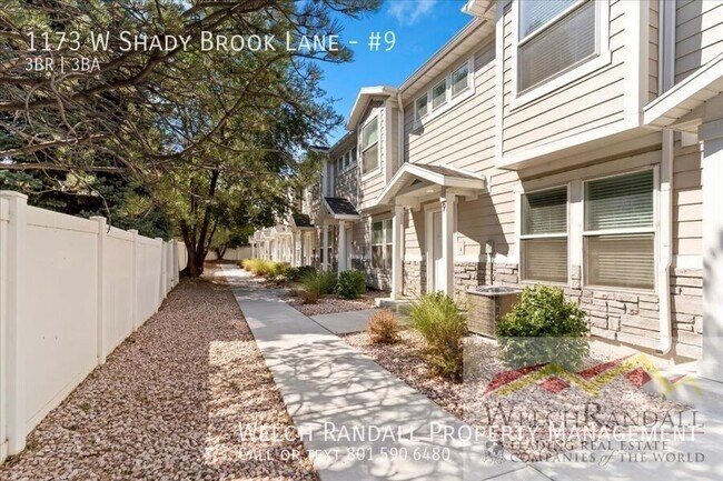 Primary Photo - 1173 Shady Brook Ln S