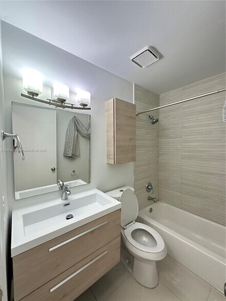 Building Photo - 3150 NW 94th Ave