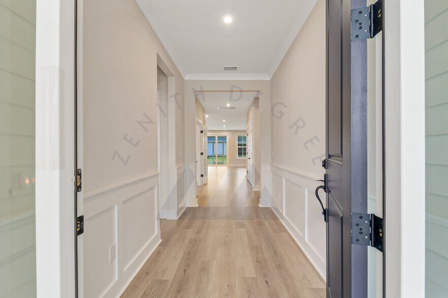 Building Photo - 70 Estuary Dr