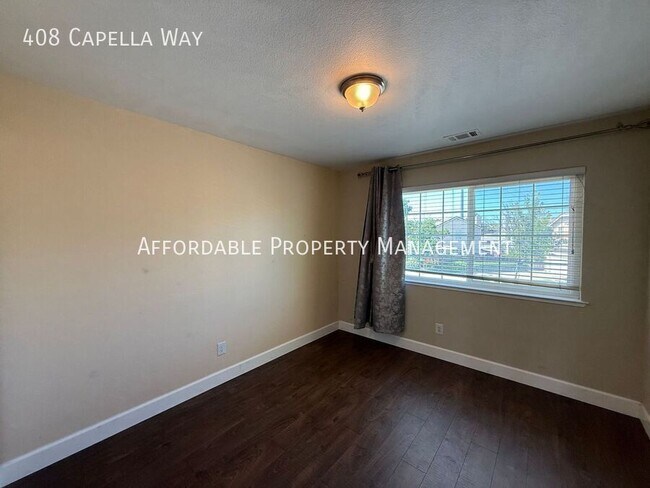 Building Photo - 408 Capella Way