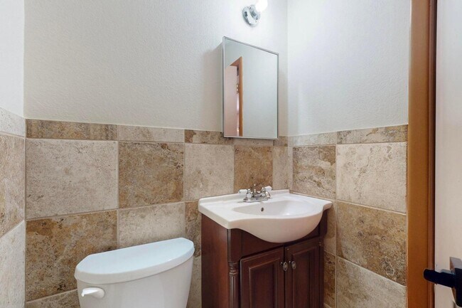 Building Photo - 4112 Cherrydale Ct NW