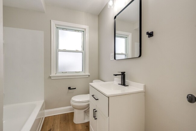 Building Photo - Welcome to a well-maintained 3-bedroom 1-bath home - Willowick, OH 44095