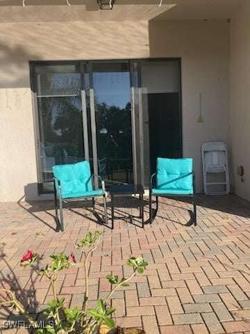 Building Photo - 5563 Useppa Dr