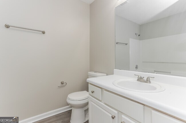 Building Photo - 176 Olympic Dr