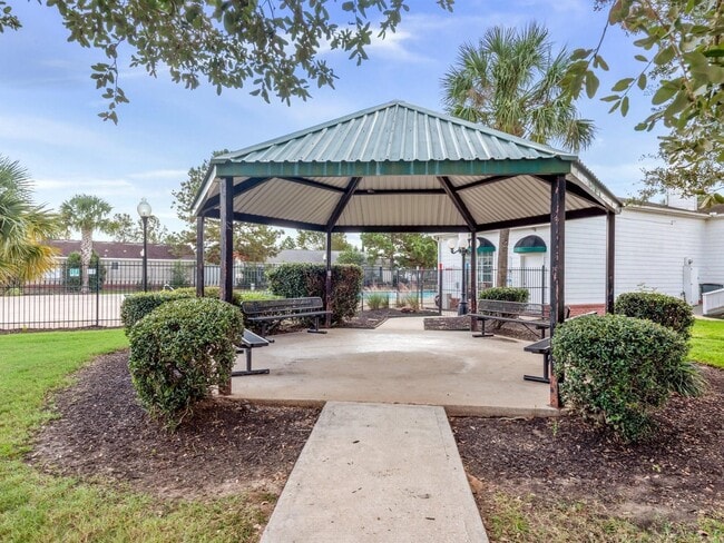 Building Photo - 21335 Sweet Grass Ln