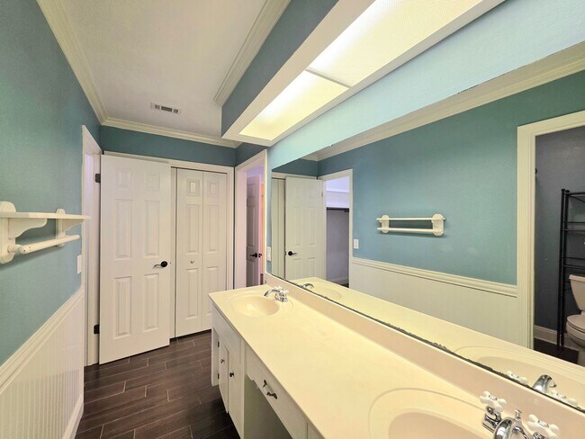 Building Photo - Spacious 3-Bedroom Ranch-Style Home