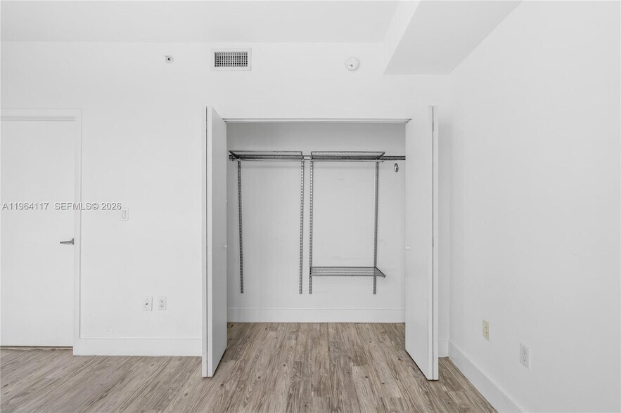 Building Photo - 90 SW 3rd St