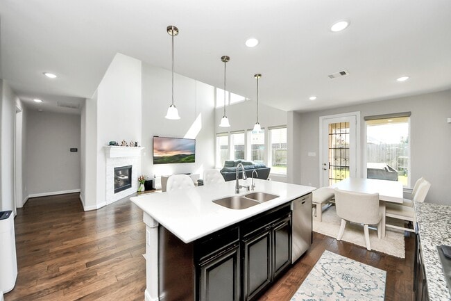 Building Photo - 2707 Brighton Willow Way