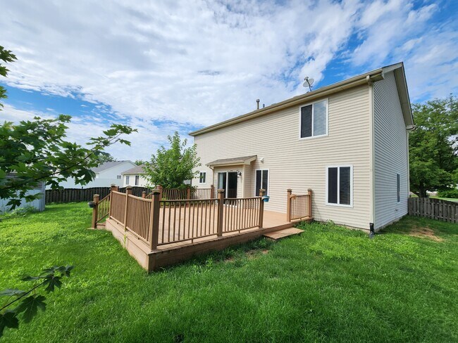 Building Photo - 5512 Stonybrook Dr