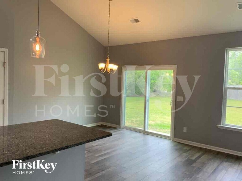 Building Photo - 447 Stonefield Cir