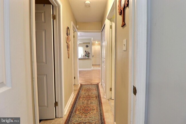 Building Photo - 1807A Sedgefield Dr