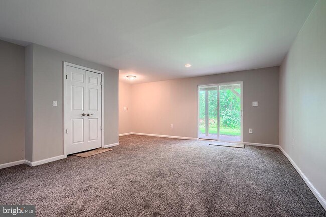Building Photo - 3365 Cheverly Ct