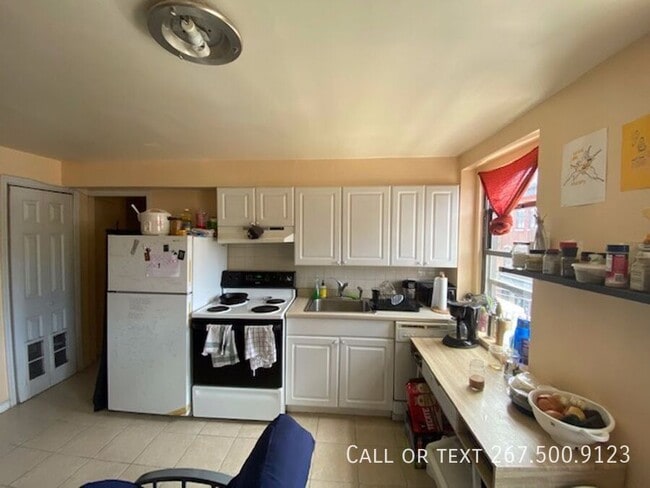 Building Photo - 252 South St