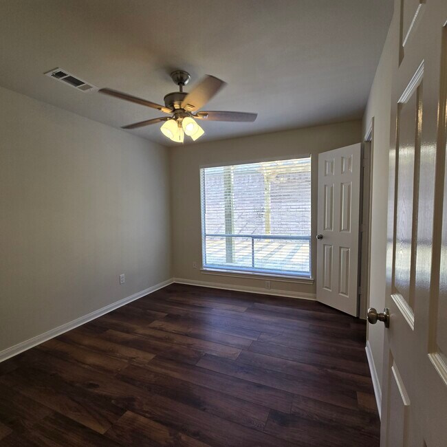 Building Photo - 3535 Upfield Dr