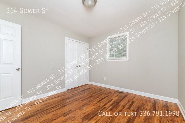 Building Photo - 314 Gower St