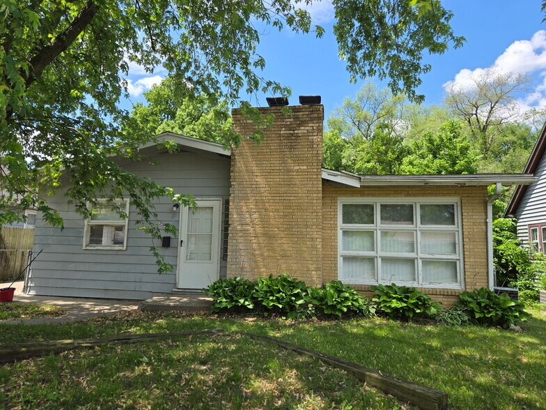 Primary Photo - 3129 10th St