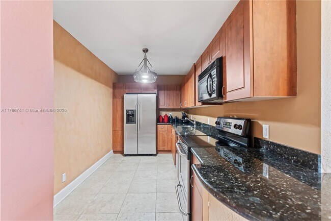 Building Photo - 401 69th St