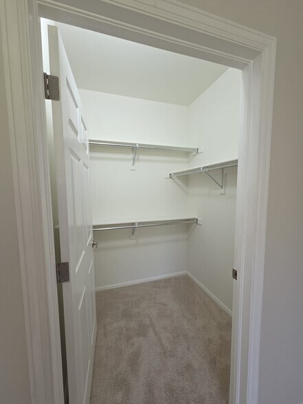 Building Photo - 2682 S Cathay Way