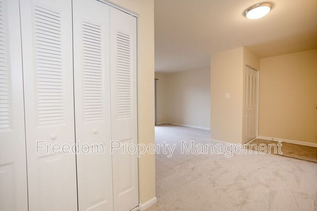 Building Photo - 10629 Provincial Dr