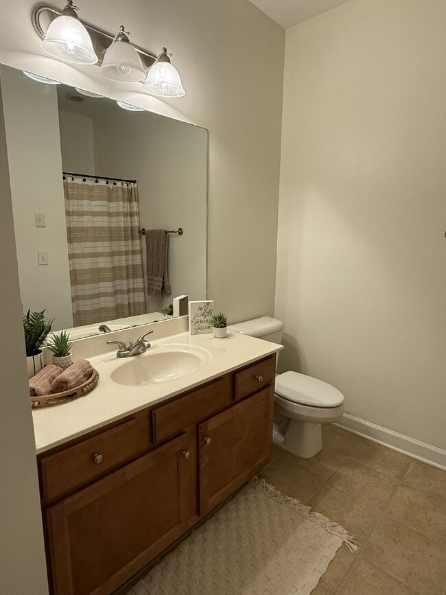 Building Photo - FANTASTIC LOCATION!! 2BR/2.5BA Townhouse in Historic Waverly area!