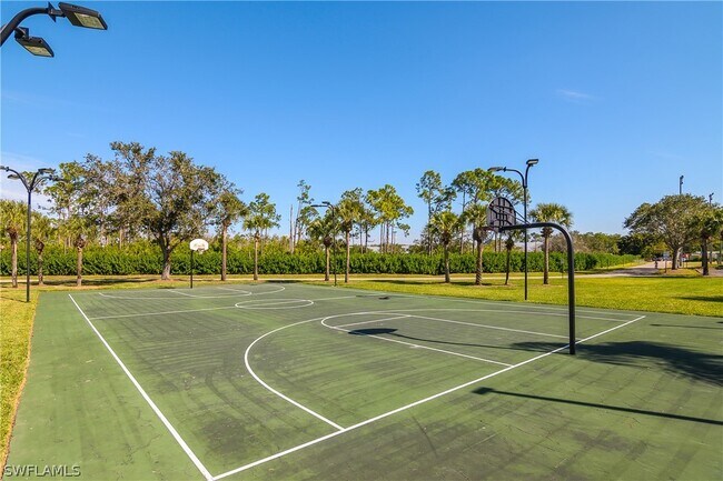 Building Photo - 21572 Brixham Run Loop