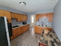 Building Photo - 3244 E 5th Ave