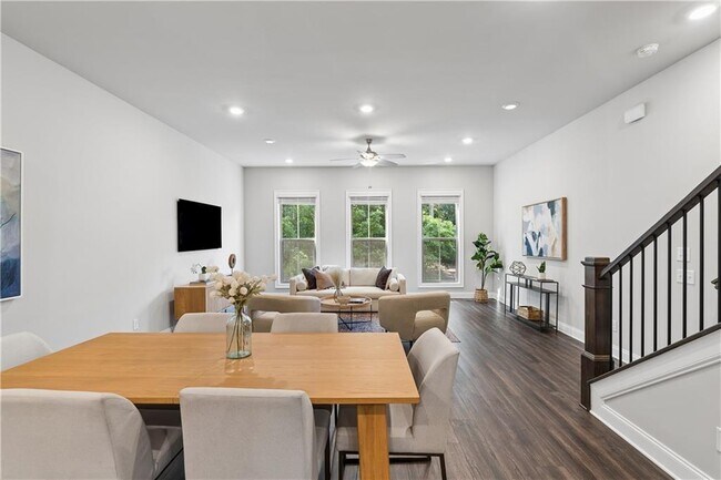 Building Photo - 857 Constellation Dr